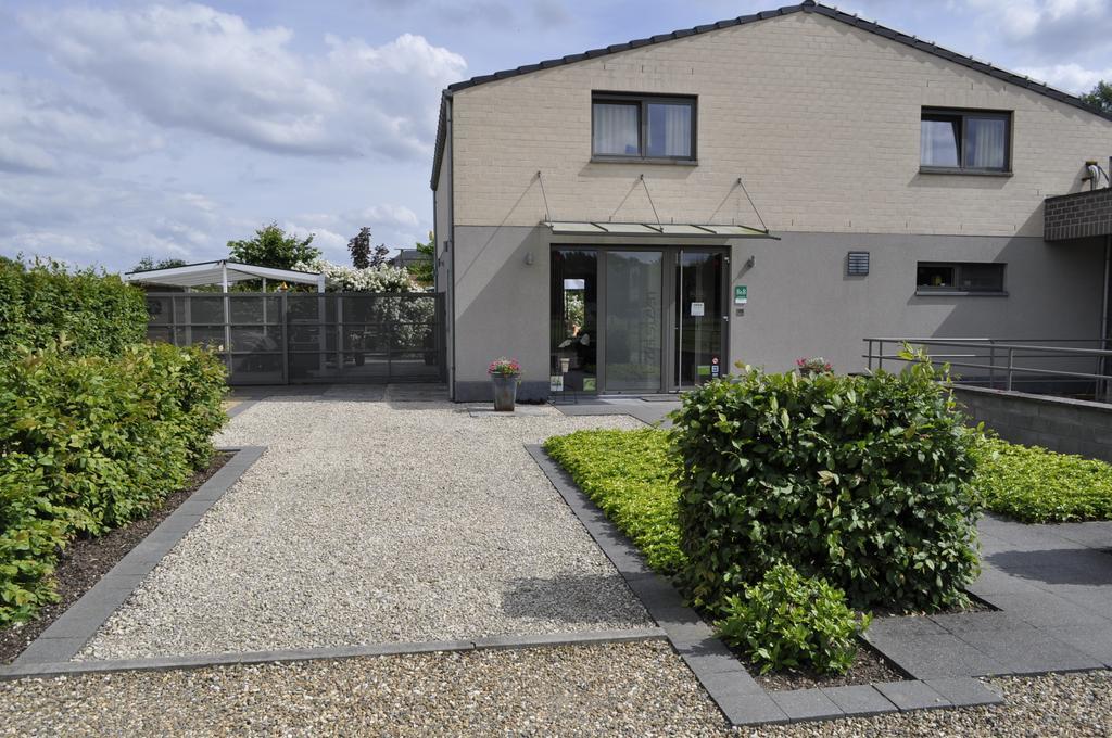 B&B De Edelsteen Zutendaal Eksteriør billede